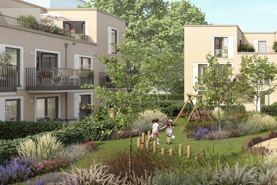 Zwei Kinder spielen auf hölzernen Trittbrettern in einem begrünten Innenhof zwischen modernen Neubauwohnungen in Hamburg, umgeben von Grün, Blumen und einer Schaukel unter einem klaren Himmel.